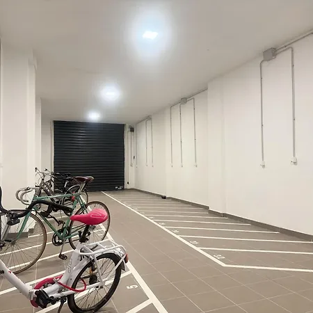 Lusso Dei Rolli Attico Pellicceria Con Terrazzo * Génova
