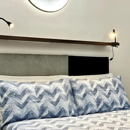 Lusso Dei Rolli Attico Pellicceria Con Terrazzo Apartamento
